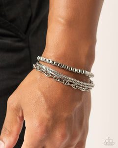 Paparazzi Jewelry - Chain Cabaret - Silver