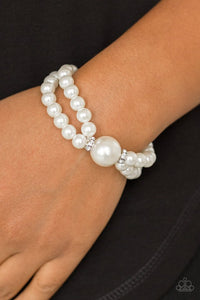 Paparazzi Jewelry - Romantic Redux - White